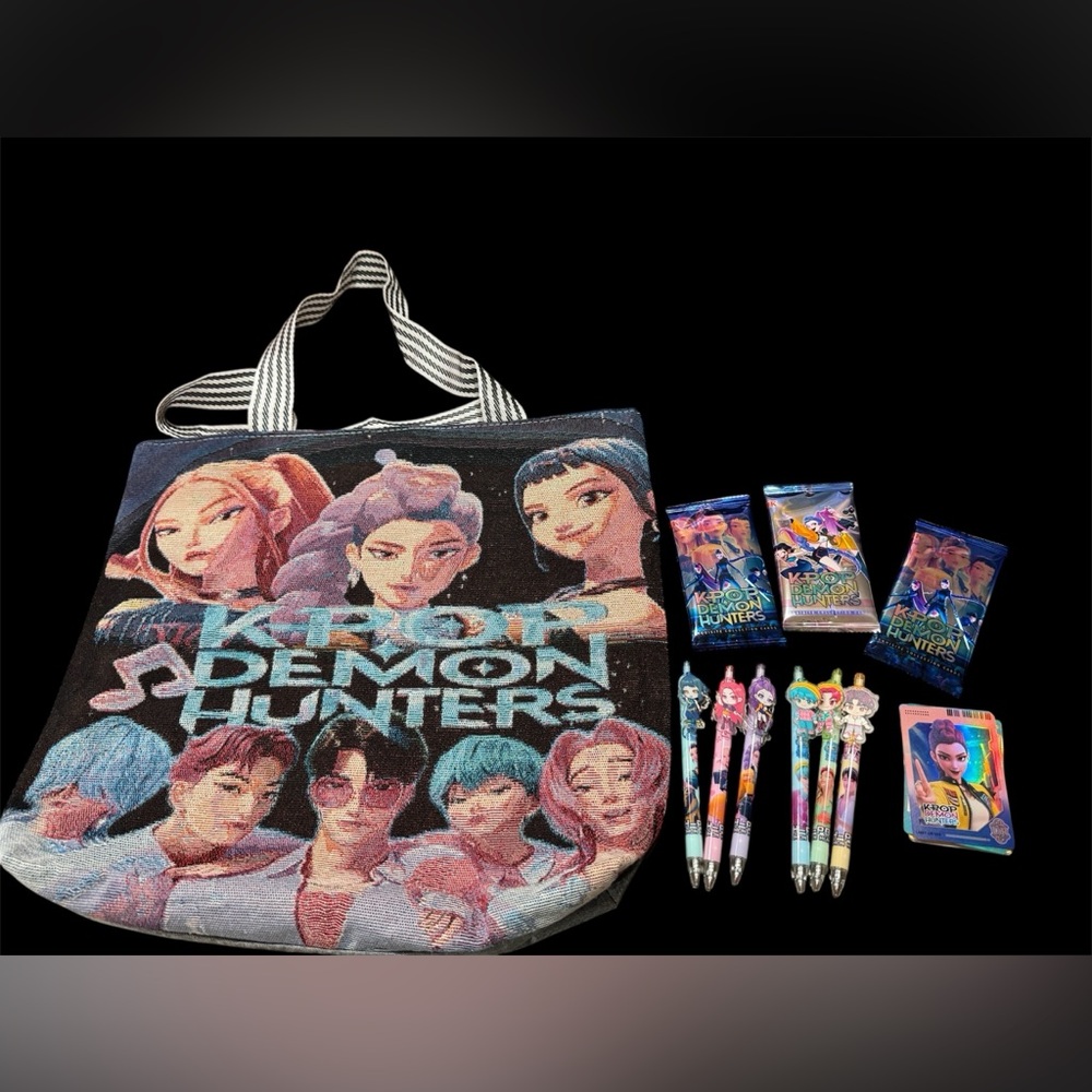 K- Pop Demon Hunters Tote Bag, Pen, and Collectors 3 Card Set
